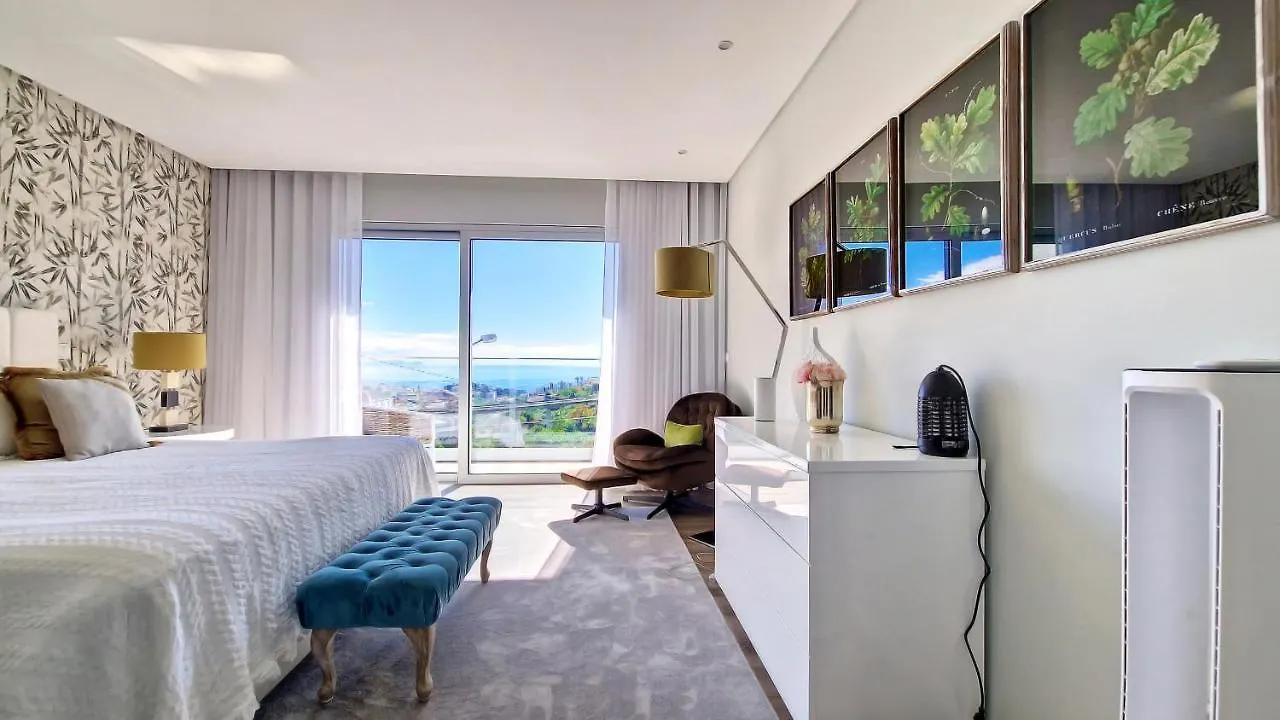 24, The Townhouse By Lovelystay Funchal  Vila